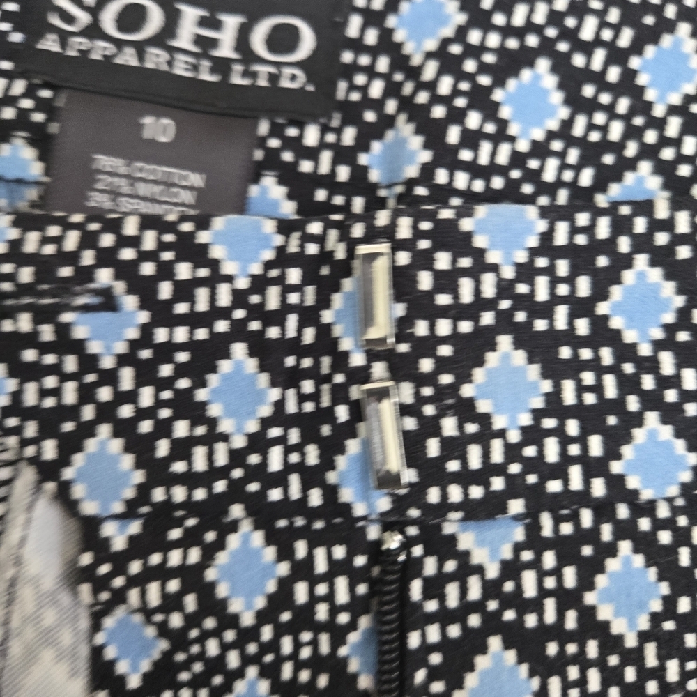 Women's Soho Apparel Shorts Size 10 - Picture 5 of 8